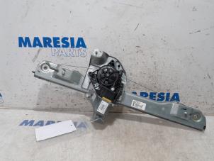 Used Window mechanism 4-door, front right Peugeot 208 I (CA/CC/CK/CL) 1.2 Vti 12V PureTech 82 Price € 30,00 Margin scheme offered by Maresia Parts
