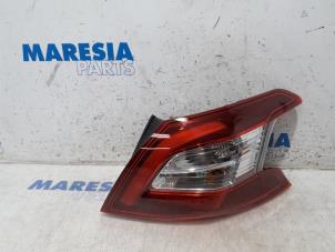 Gebrauchte Rücklicht rechts Peugeot 308 (L3/L8/LB/LH/LP) 1.2 12V e-THP PureTech 110 Preis € 80,00 Margenregelung angeboten von Maresia Parts