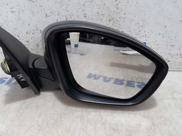 Wing mirror, right from a Peugeot 308 (L3/L8/LB/LH/LP) 1.2 12V e-THP PureTech 110 2015