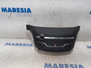 Used Radio control panel Peugeot 308 (L3/L8/LB/LH/LP) 1.2 12V e-THP PureTech 110 Price € 40,00 Margin scheme offered by Maresia Parts