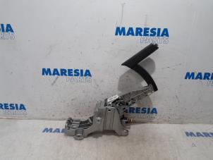 Used Parking brake lever Peugeot 308 (L3/L8/LB/LH/LP) 1.2 12V e-THP PureTech 110 Price € 45,00 Margin scheme offered by Maresia Parts