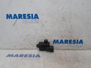 Gebrauchte Start/Stop Relais Peugeot 308 (L3/L8/LB/LH/LP) 1.2 12V e-THP PureTech 110 Preis € 40,00 Margenregelung angeboten von Maresia Parts