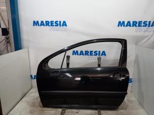 Używane Drzwi lewe wersja 2-drzwiowa Peugeot 207/207+ (WA/WC/WM) 1.4 16V VTi Cena € 105,00 Procedura marży oferowane przez Maresia Parts