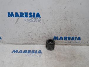 Kolben van een Fiat Doblo Cargo (263) 1.3 MJ 16V DPF Euro 5 2014