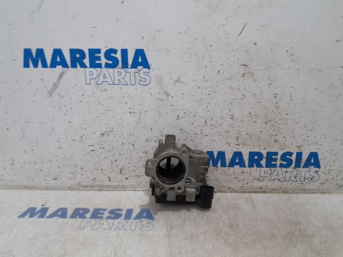 Używane Przepustnica Fiat Doblo Cargo (263) 1.3 MJ 16V DPF Euro 5 Cena € 42,35 Z VAT oferowane przez Maresia Parts