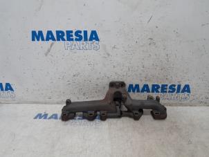 Used Exhaust manifold Fiat Doblo Cargo (263) 1.3 MJ 16V DPF Euro 5 Price € 48,40 Inclusive VAT offered by Maresia Parts