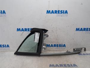 Gebrauchte Dreieckfenster rechts vorne Peugeot 207 CC (WB) 1.6 16V THP Preis € 50,00 Margenregelung angeboten von Maresia Parts