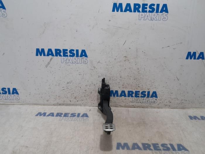 Begagnade Gaspedalsensor Peugeot 207 CC (WB) 1.6 16V THP Pris € 50,00 Marginaltabell erbjuds av Maresia Parts
