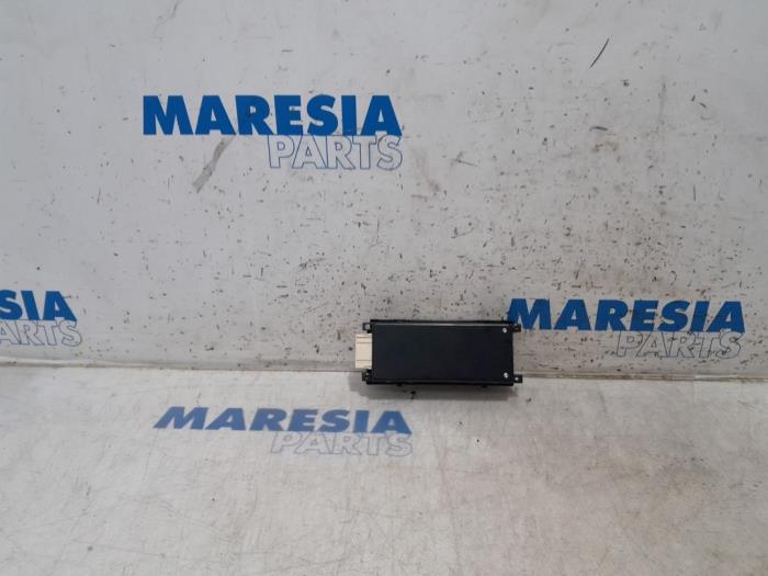 Begagnade Bluetooth-modul Peugeot 207 CC (WB) 1.6 16V THP Pris € 60,00 Marginaltabell erbjuds av Maresia Parts