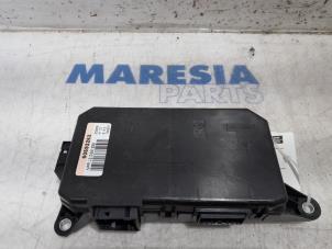 Używane Modul Comfort Alfa Romeo 159 Sportwagon (939BX) 2.4 JTDm 20V Cena € 50,00 Procedura marży oferowane przez Maresia Parts