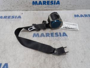 Usados Cinturón de seguridad izquierda delante Alfa Romeo 159 Sportwagon (939BX) 2.4 JTDm 20V Precio € 35,00 Norma de margen ofrecido por Maresia Parts
