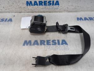 Used Front seatbelt, right Alfa Romeo 159 Sportwagon (939BX) 2.4 JTDm 20V Price € 40,00 Margin scheme offered by Maresia Parts
