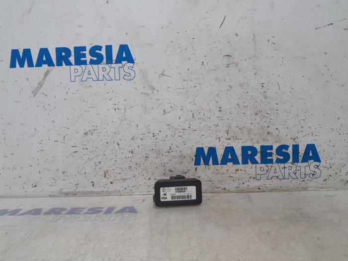Used Esp computer Renault Grand Scénic III (JZ) 1.6 dCi Price € 19,50 Margin scheme offered by Maresia Parts