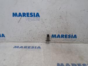 Used Robotised gearbox Renault Twingo (C06) 1.2 16V Price € 40,00 Margin scheme offered by Maresia Parts