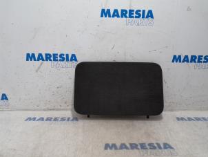 Used Storage compartment Renault Grand Scénic III (JZ) 1.6 dCi Price € 20,00 Margin scheme offered by Maresia Parts