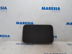 Used Storage compartment Renault Grand Scénic III (JZ) 1.6 dCi Price € 20,00 Margin scheme offered by Maresia Parts