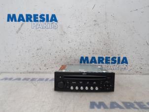Usados Reproductor de CD y radio Peugeot 207/207+ (WA/WC/WM) 1.6 16V VTi Precio € 60,00 Norma de margen ofrecido por Maresia Parts