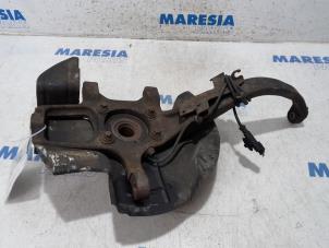 Used Knuckle, front right Alfa Romeo 159 Sportwagon (939BX) 2.4 JTDm 20V Price € 39,99 Margin scheme offered by Maresia Parts