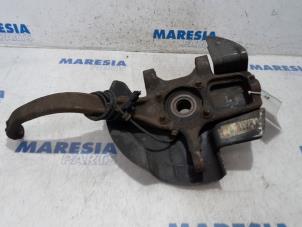 Used Knuckle, front left Alfa Romeo 159 Sportwagon (939BX) 2.4 JTDm 20V Price € 39,99 Margin scheme offered by Maresia Parts