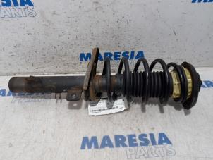 Usagé Barre amortisseur avant gauche Peugeot 207/207+ (WA/WC/WM) 1.6 16V VTi Prix € 30,00 Règlement à la marge proposé par Maresia Parts
