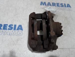 Used Front brake calliper, right Peugeot 207/207+ (WA/WC/WM) 1.6 16V VTi Price € 25,00 Margin scheme offered by Maresia Parts