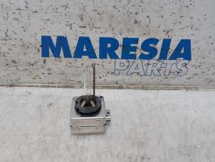 Used Xenon bulb Citroen C5 III Tourer (RW) 1.6 16V THP 155 Price € 30,00 Margin scheme offered by Maresia Parts