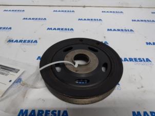 Used Crankshaft pulley Peugeot 2008 (CU) 1.6 e-HDi FAP Price € 25,00 Margin scheme offered by Maresia Parts
