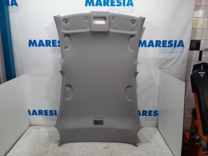 Używane Podsufitka Alfa Romeo Giulietta (940) 1.4 TB 16V MultiAir Cena € 105,00 Procedura marży oferowane przez Maresia Parts