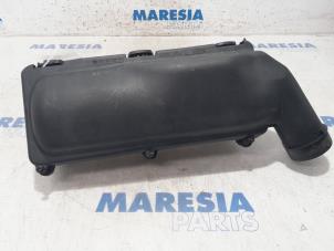 Używane Obudowa filtra powietrza Citroen C5 III Tourer (RW) 1.6 16V THP 155 Cena € 25,00 Procedura marży oferowane przez Maresia Parts
