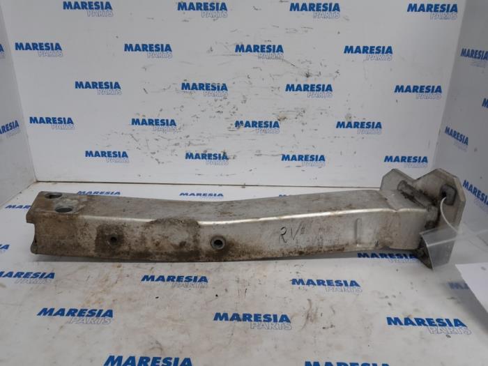 Usagé Faux châssis Alfa Romeo Giulietta (940) 1.4 TB 16V MultiAir Prix € 29,95 Règlement à la marge proposé par Maresia Parts