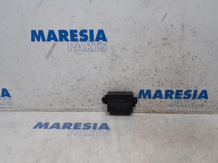 Begagnade PDC-modul Alfa Romeo Giulietta (940) 1.4 TB 16V MultiAir Pris € 25,00 Marginaltabell erbjuds av Maresia Parts