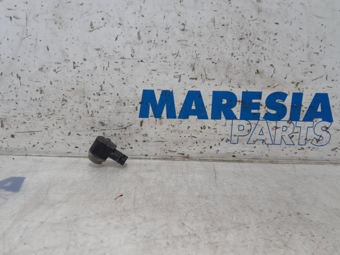 Begagnade Parkeringssensor Alfa Romeo Giulietta (940) 1.4 TB 16V MultiAir Pris € 19,50 Marginaltabell erbjuds av Maresia Parts