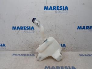 Used Front windscreen washer reservoir Fiat Grande Punto (199) 1.3 JTD Multijet 16V 85 Actual Price € 15,00 Margin scheme offered by Maresia Parts