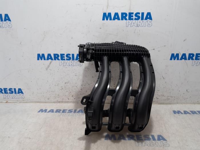 Begagnade Insugsrör Peugeot 208 I (CA/CC/CK/CL) 1.0 Vti 12V PureTech Pris € 70,00 Marginaltabell erbjuds av Maresia Parts