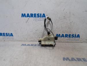 Gebrauchte Türschlossmechanik 4-türig rechts vorne Citroen DS4 (NX) 1.6 16V VTi 120 Preis € 45,00 Margenregelung angeboten von Maresia Parts