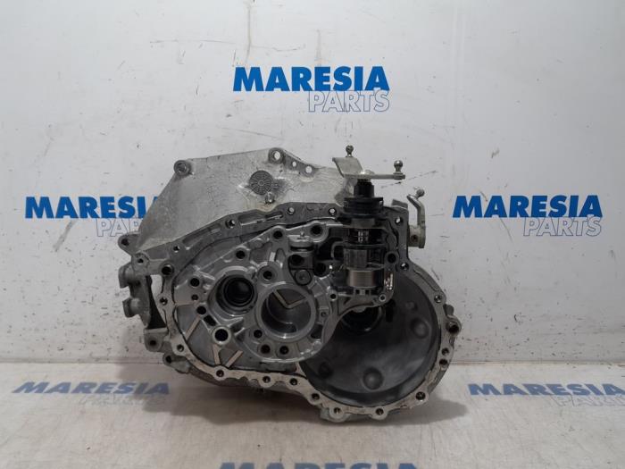 Begagnade Växellådshus Peugeot 208 I (CA/CC/CK/CL) 1.4 HDi Pris € 40,00 Marginaltabell erbjuds av Maresia Parts