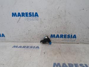 Usados Bomba de limpiaparabrisas delante Peugeot 207/207+ (WA/WC/WM) 1.6 16V VTi Precio € 10,00 Norma de margen ofrecido por Maresia Parts