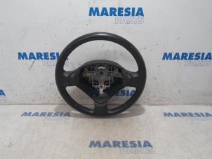 Used Steering wheel Peugeot 207/207+ (WA/WC/WM) 1.6 16V VTi Price € 40,00 Margin scheme offered by Maresia Parts