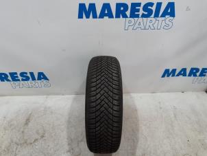 Gebrauchte Reifen Peugeot 207/207+ (WA/WC/WM) 1.6 16V VTi Preis € 20,00 Margenregelung angeboten von Maresia Parts