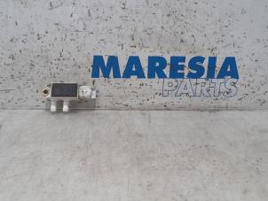 Used Particulate filter sensor Opel Vivaro B Combi 1.6 CDTI Biturbo 125 Price € 30,25 Inclusive VAT offered by Maresia Parts