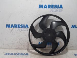 Used Fan motor Opel Vivaro B Combi 1.6 CDTI Biturbo 125 Price € 158,81 Inclusive VAT offered by Maresia Parts
