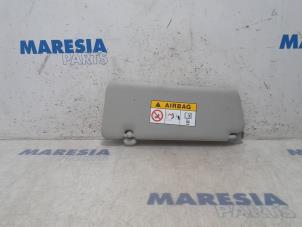 Used Sun visor Renault Captur (2R) 1.3 TCE 150 16V Price € 20,00 Margin scheme offered by Maresia Parts