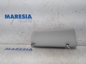 Used Sun visor Renault Captur (2R) 1.3 TCE 150 16V Price € 20,00 Margin scheme offered by Maresia Parts