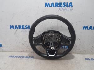 Used Steering wheel Renault Captur (2R) 1.3 TCE 150 16V Price € 105,00 Margin scheme offered by Maresia Parts