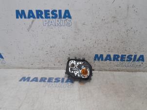 Used PCB, left taillight Renault Captur (2R) 1.3 TCE 150 16V Price € 10,00 Margin scheme offered by Maresia Parts
