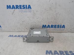 Usagé Radio Renault Captur (2R) 1.3 TCE 150 16V Prix € 105,00 Règlement à la marge proposé par Maresia Parts