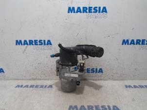 Usados Bomba de dirección asistida Peugeot 508 SW (8E/8U) 1.6 THP 16V Precio € 262,50 Norma de margen ofrecido por Maresia Parts
