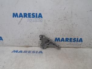 Used Air conditioning bracket Peugeot 207/207+ (WA/WC/WM) 1.6 16V VTi Price € 30,00 Margin scheme offered by Maresia Parts