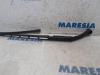 Front wiper arm from a Citroën C5 III Tourer (RW) 1.6 16V THP 155 2010
