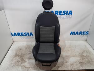 Used Seat, right Fiat 500 (312) 0.9 TwinAir 85 Price € 157,50 Margin scheme offered by Maresia Parts